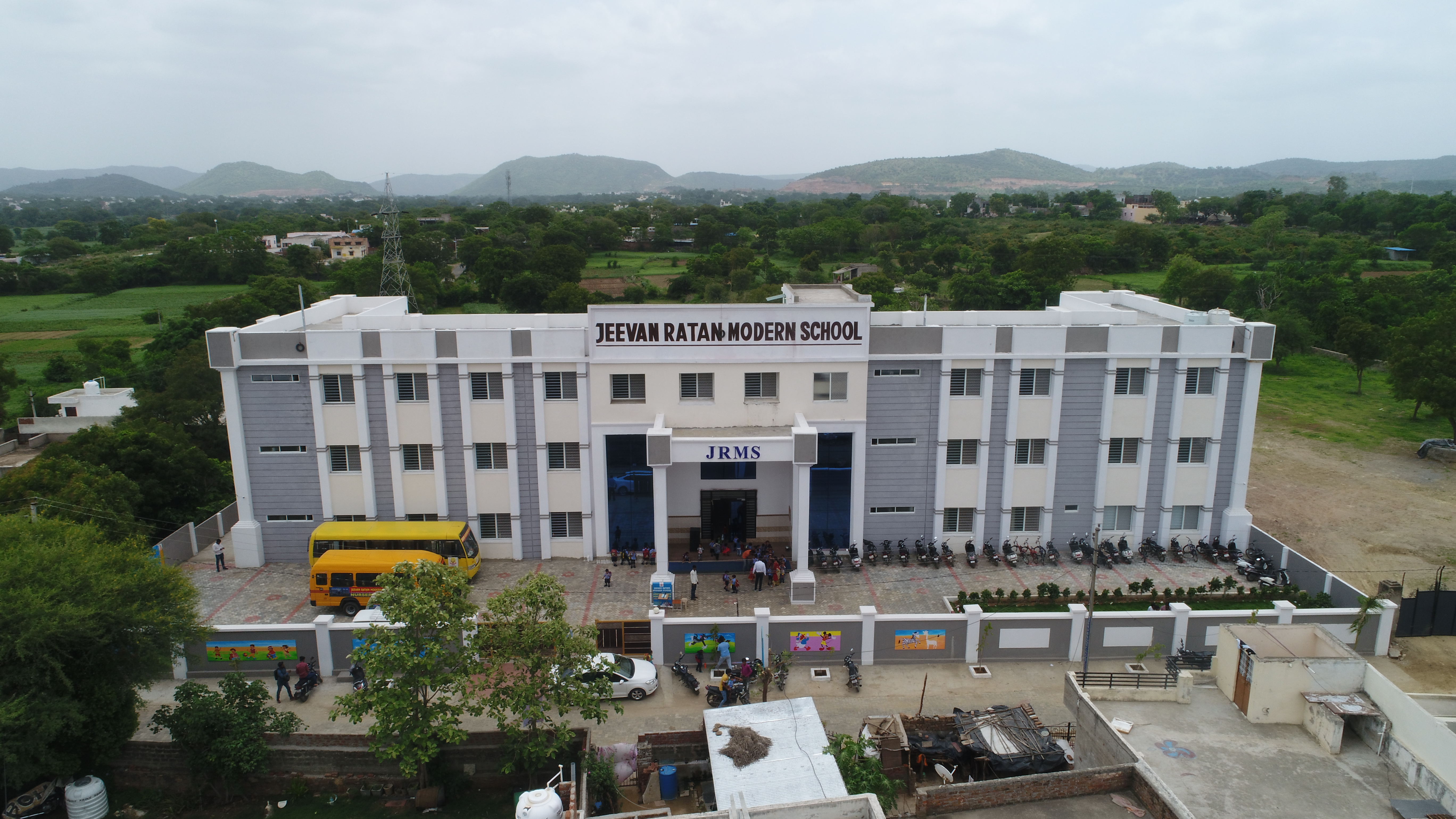 Jeevan Ratan Modern School